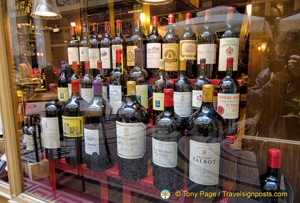 Wine shop in the Galerie Vivienne